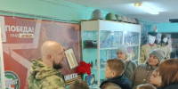В День Неизвестного солдата поисковый отряд «Подвиг» организовал экскурсси и встречи со школьниками Ливен - Уездный город